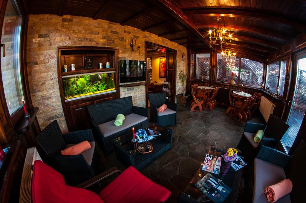 Carpatic Hotel Predeal Bagian luar foto