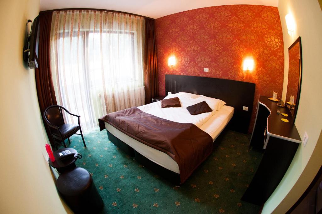 Carpatic Hotel Predeal Ruang foto