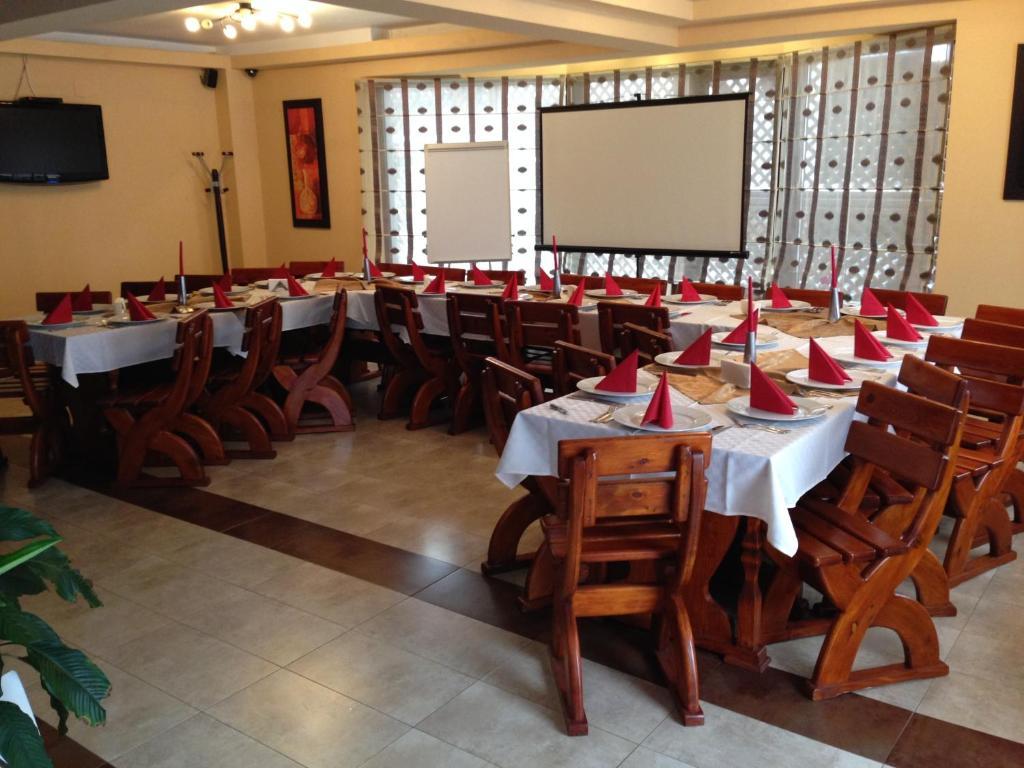 Carpatic Hotel Predeal Bagian luar foto